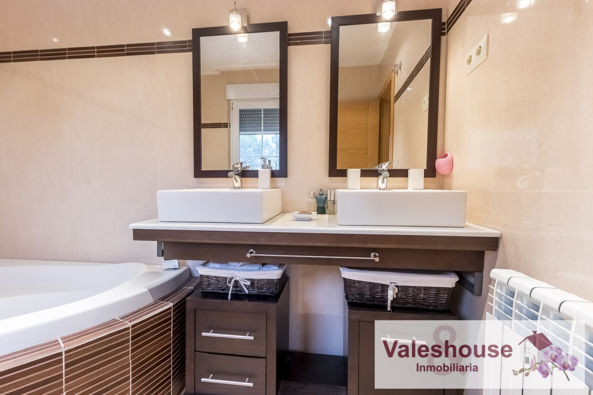 4 Habitaciones Habitaciones, ,3 BathroomsBathrooms,Casas,En venta,1171