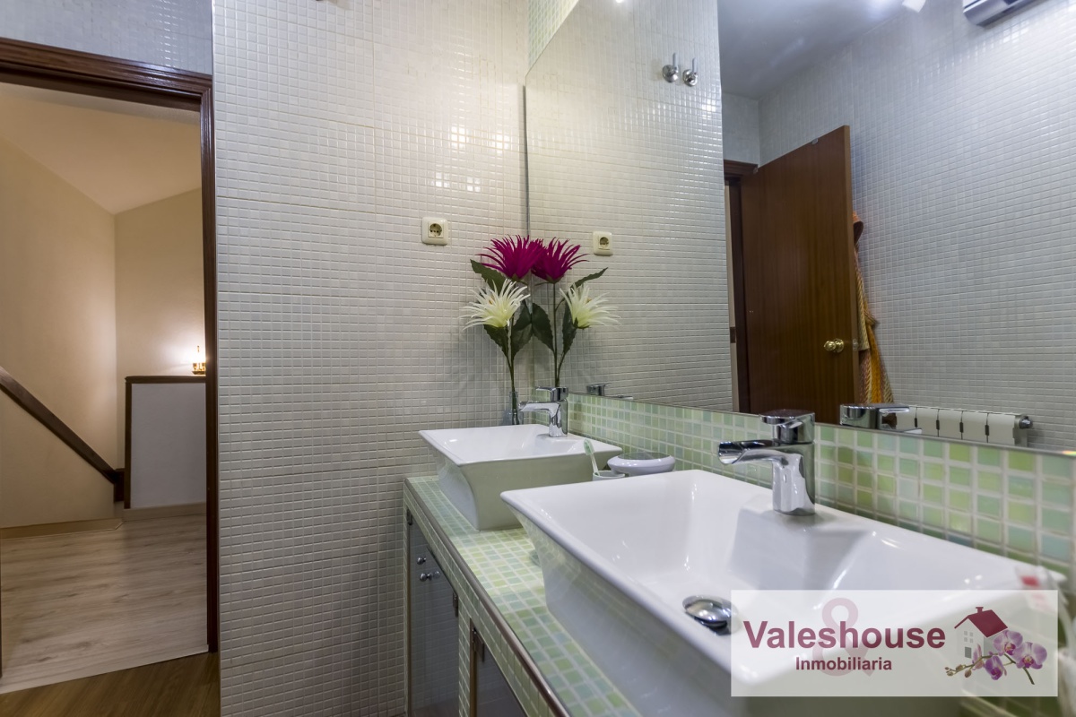 0 , 0 ,0,Casas,En venta,0,1188 0 , 0 ,0,Casas,En venta,0,1188