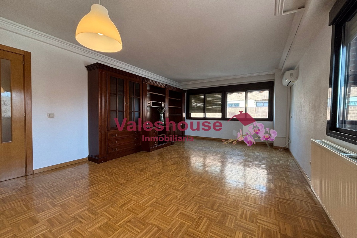 3 Habitaciones Habitaciones, 0 ,2 BathroomsBathrooms,Pisos,En venta,0,1189 3 Habitaciones Habitaciones, 0 ,2 BathroomsBathrooms,Pisos,En venta,0,1189