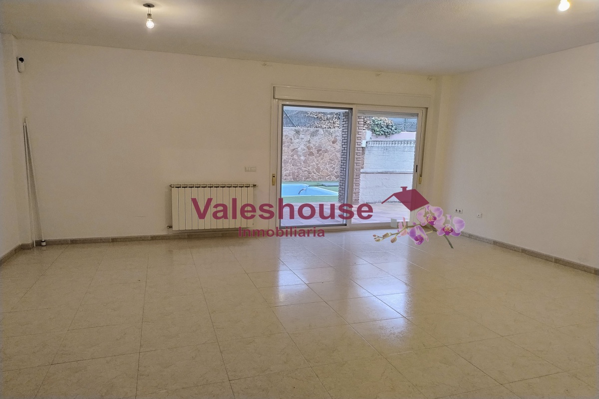 4 Habitaciones Habitaciones, 0 ,3 BathroomsBathrooms,Casas,En venta,0,1190 4 Habitaciones Habitaciones, 0 ,3 BathroomsBathrooms,Casas,En venta,0,1190