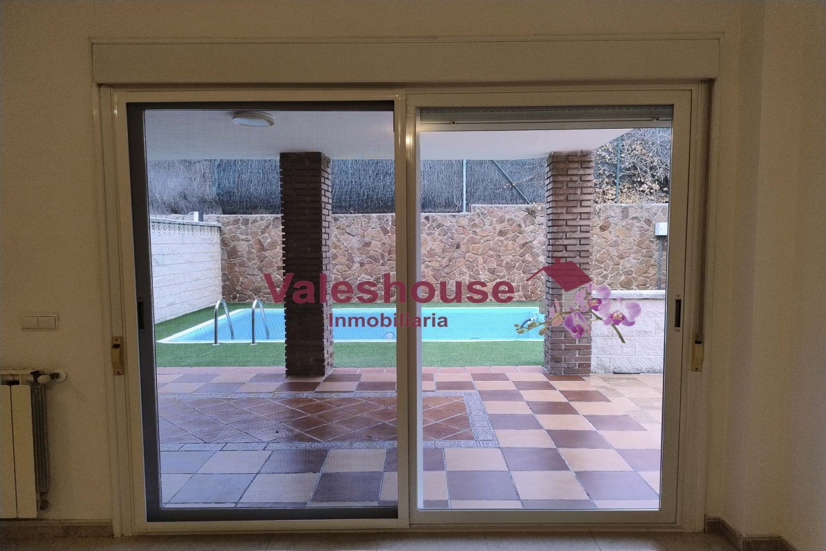 4 Habitaciones Habitaciones, 0 ,3 BathroomsBathrooms,Casas,En venta,0,1190 4 Habitaciones Habitaciones, 0 ,3 BathroomsBathrooms,Casas,En venta,0,1190