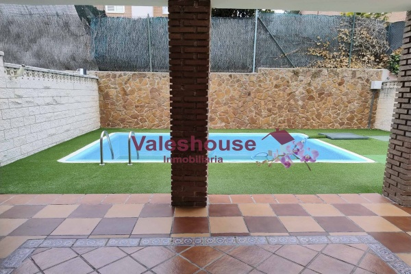 4 Habitaciones Habitaciones, 0 ,3 BathroomsBathrooms,Casas,En venta,0,1190 4 Habitaciones Habitaciones, 0 ,3 BathroomsBathrooms,Casas,En venta,0,1190