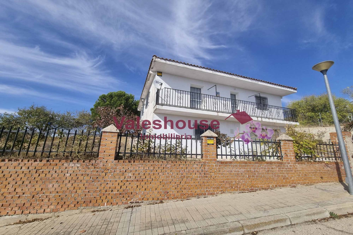 4 Habitaciones Habitaciones, 0 ,1 BañoBathrooms,Casas,En venta,0,1192 4 Habitaciones Habitaciones, 0 ,1 BañoBathrooms,Casas,En venta,0,1192